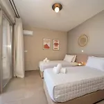 Villa Katoikia Mia By
