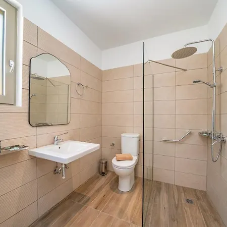 Vilă Katoikia Mia By *