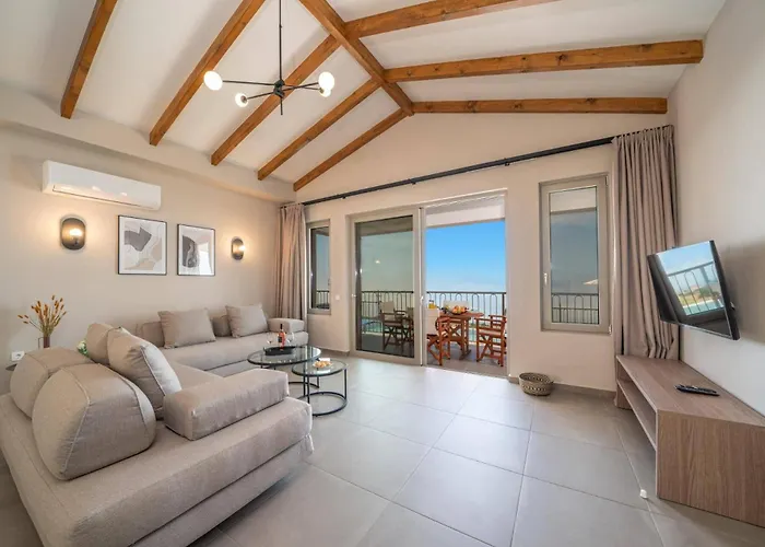 Villa Katoikia Mia By *